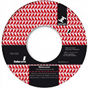 Belleruche - Clockwatching - mirror in the bathroom